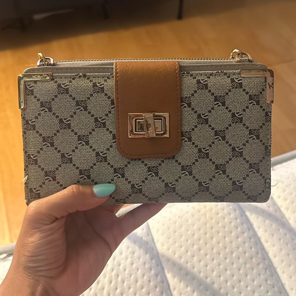 Dainty wallet/purse